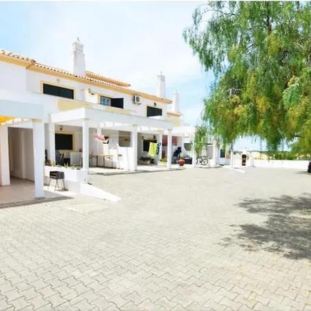Pardinha Villa *